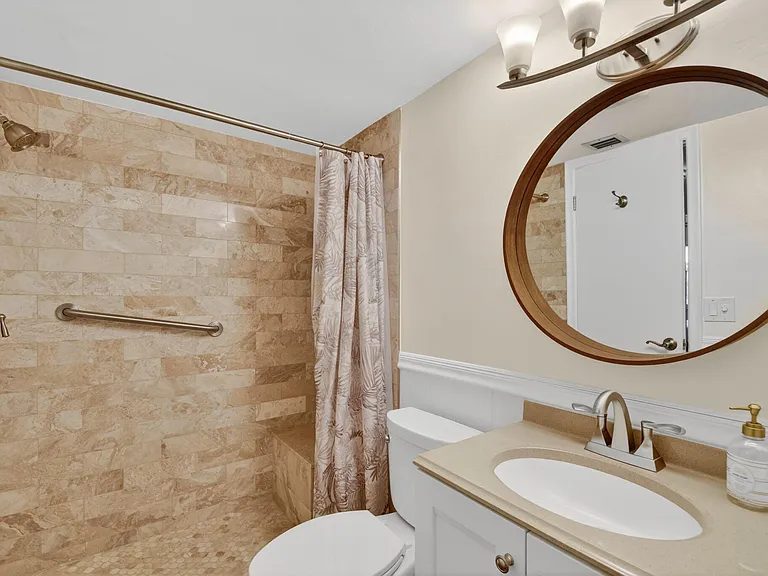 1502 S Lakeside Dr #214 — Photo 18