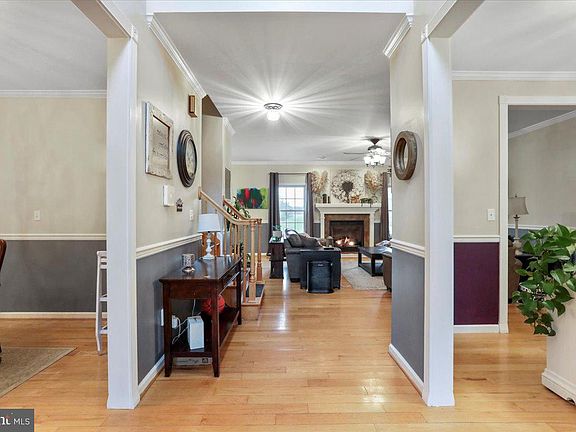 3rd image of 261 Collins Dr