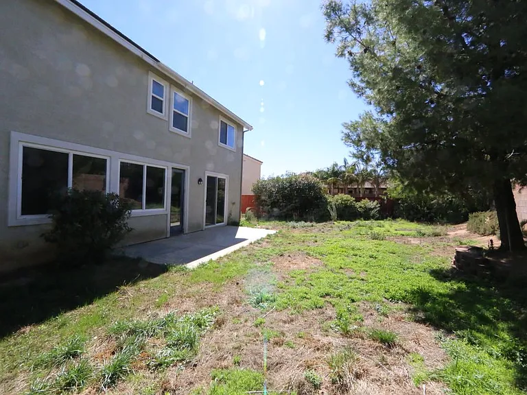1548 Phoenix Dr — Photo 18