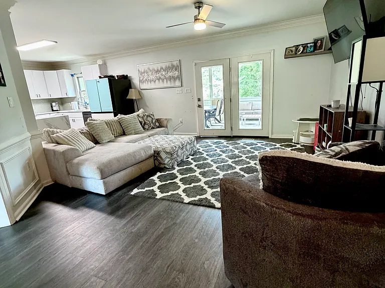 2204 Windy Woods Dr — Photo 8