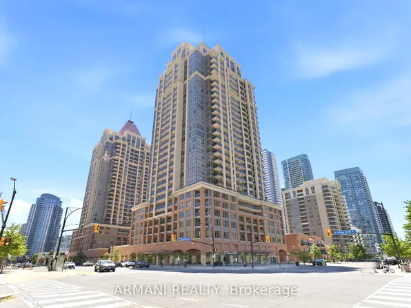 330 Princess Royal Dr #207, Mississauga, ON L5B 4P7
