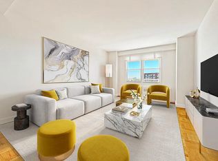 600 W 246th St #820, Bronx, NY 10471