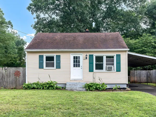 122 Deepwood Drive, Manchester, CT 06040