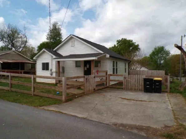 102 Hosea St SW, Rome, GA 30161