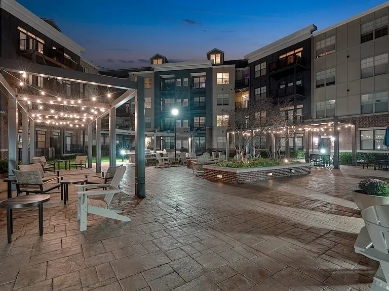 Courtyard with ample seating
