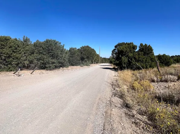 5 Camino Oro Ct, Tijeras, NM 87059