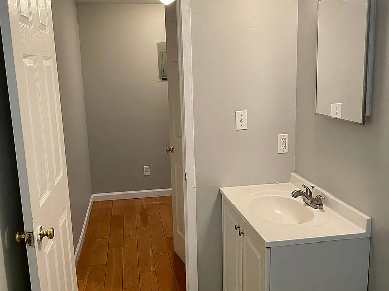 5843 Cabanne Ave #E — Photo 5