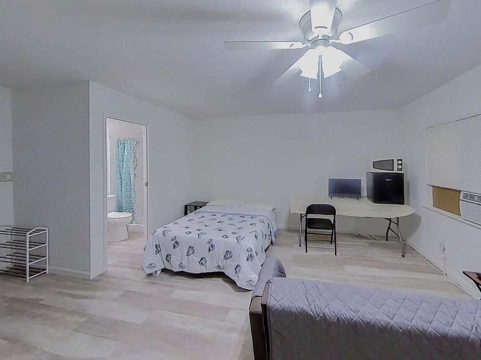 1st image of 306 Monroe St #B