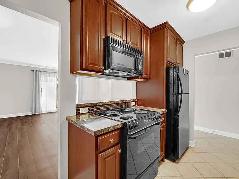 700 Perrie Dr #308 — Photo 5