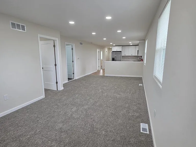 102 E Clements Bridge Rd #2 — Photo 5