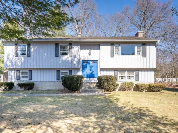 63 Chestnut St, East Longmeadow, MA 01028