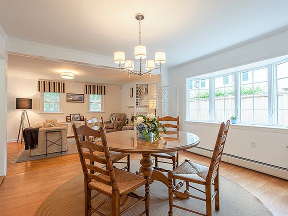 Open and bright dining room