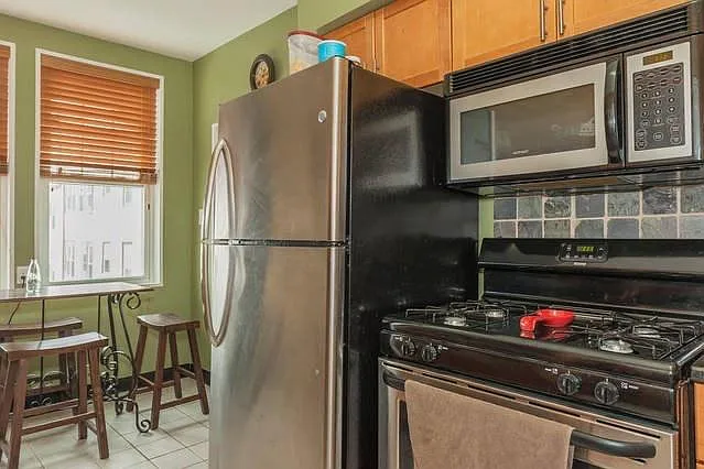 130 Sutherland Rd #5 — Photo 14
