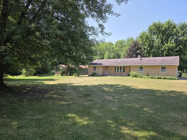 7538 W Orchard Cir, Fremont, MI 49412