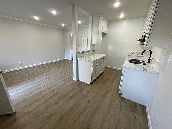 5th image of 6701 Fountain Ave APT 105