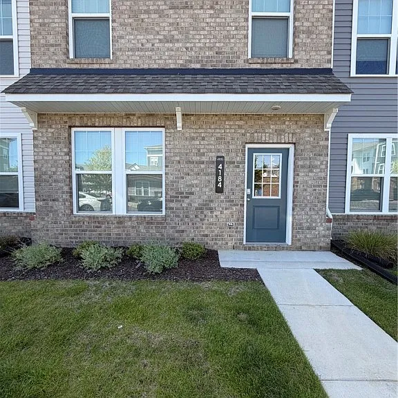 4184 Park Trail Dr — Photo 1