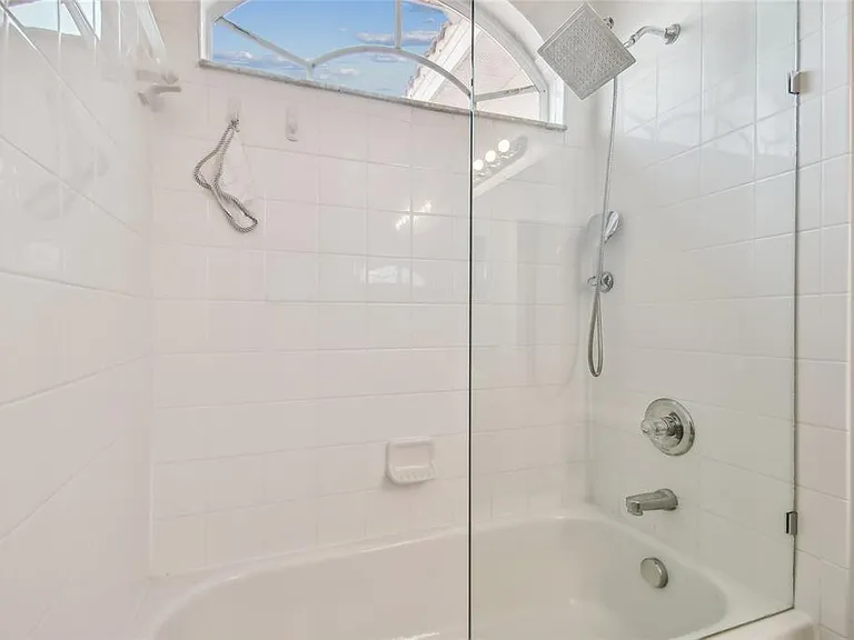 18026 Java Isle Dr — Photo 48