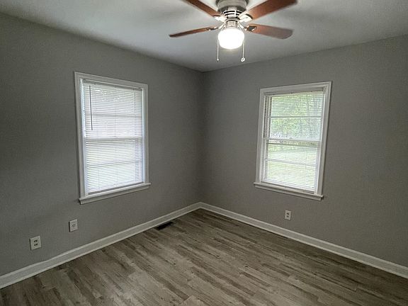 4th image of 2919 Bede Rd
