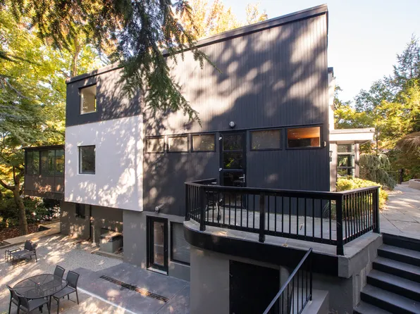 712 Ladd Road image 29 of 32