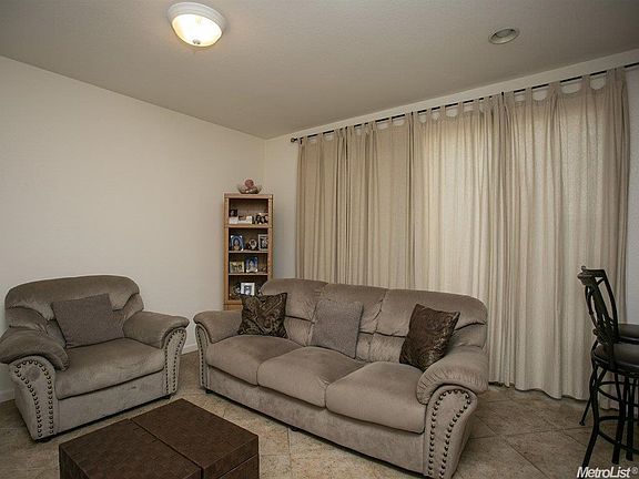 3rd image of 3029 Touchman St