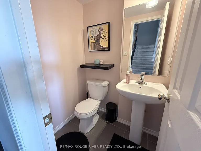 906 Audley Rd N — Photo 22