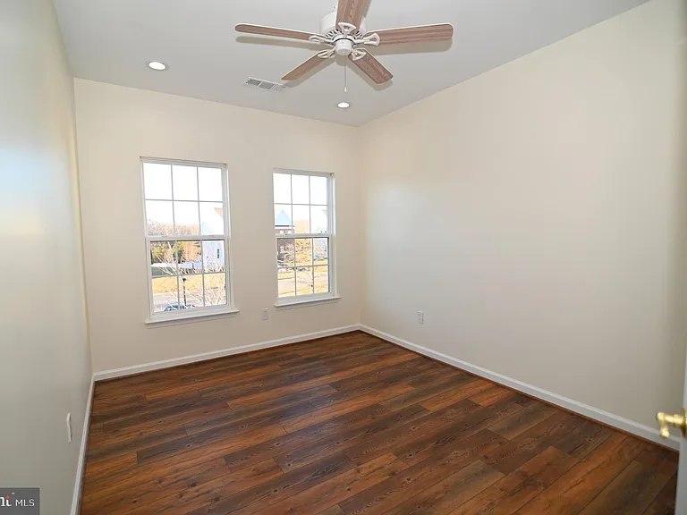 7001 Chaptico Ct — Photo 92