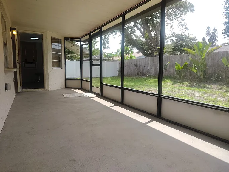 4617 Uzzle Way — Photo 36