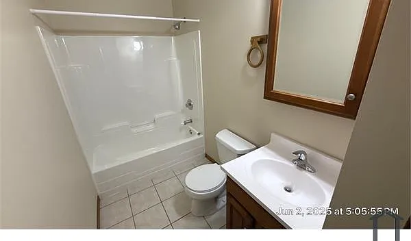 512 Moen Ave #6 — Photo 6