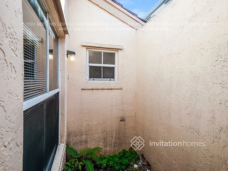 18466 NW 22nd St — Photo 15