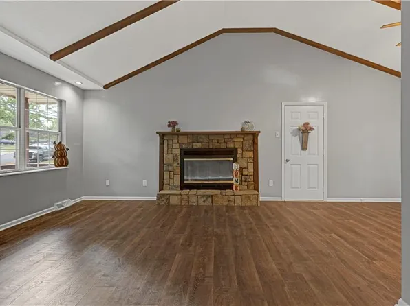 13010 E 39th Ter S, Independence, MO 64055