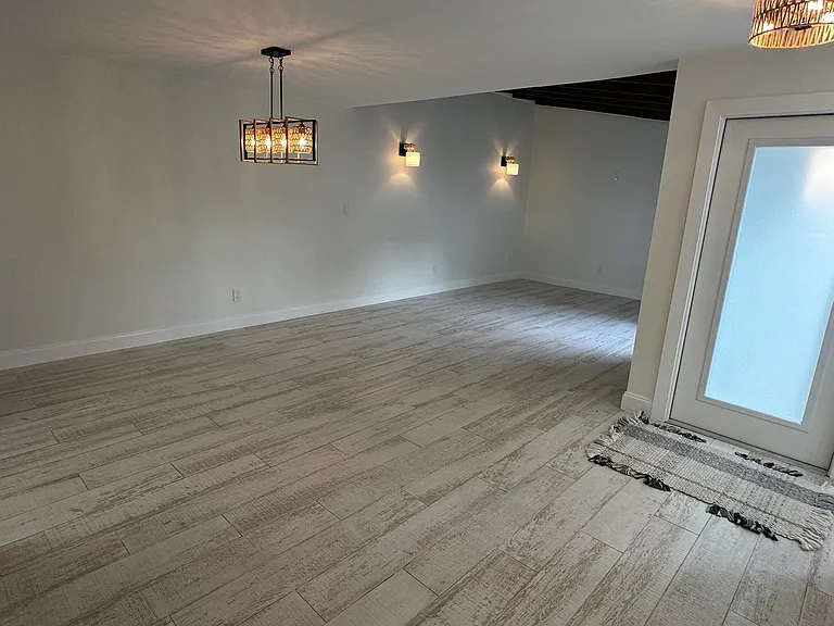 7106 SW 112th Pl — Photo 8