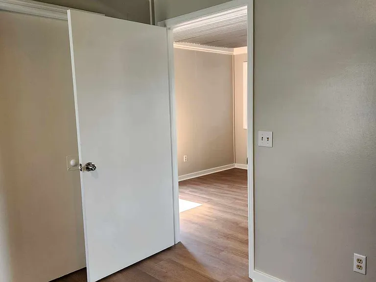 111 Hill St — Photo 20