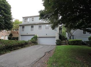 12 Tanager Ct, Wayne, NJ