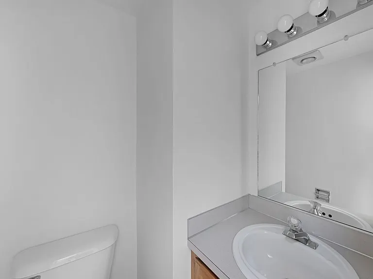 Eagle Island Townhomes — Photo 6