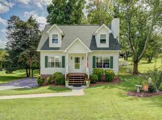 262 Ridgeview Dr, Gray, TN 37615