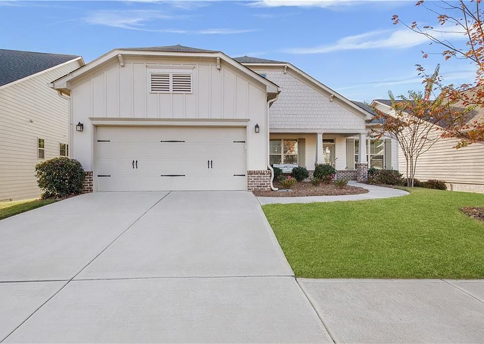 1st image of 211 Laurel Creek Ct