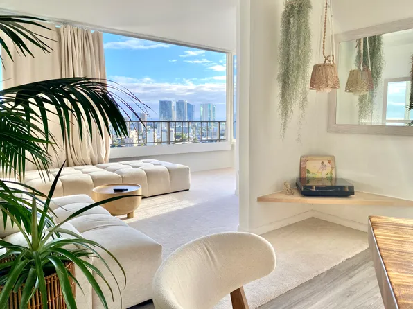 1025 Wilder Ave APT 9A, Honolulu, HI 96822