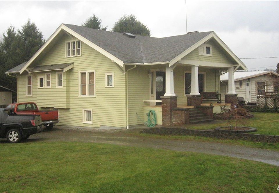 1st image of 3810 S 130th St