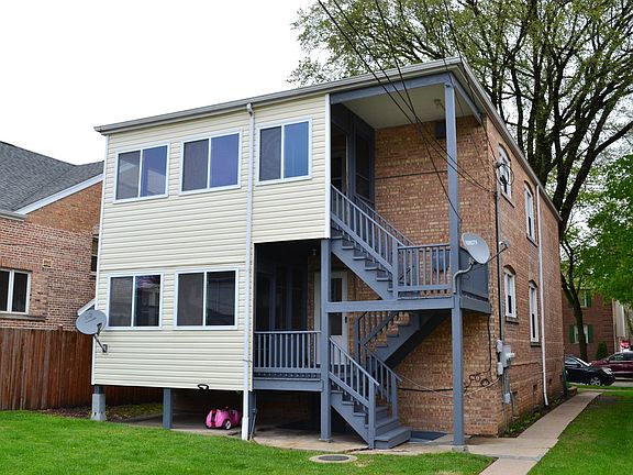 3rd image of 10534 S Artesian Ave