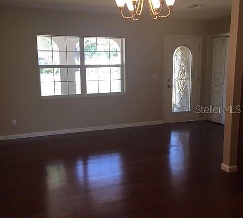 3rd image of 888 S Waterview Dr