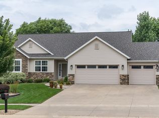 2475 Newcastle Rd, Marion, IA 52302