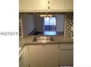 136 NW 93rd Ave #104, Hollywood, FL 33024