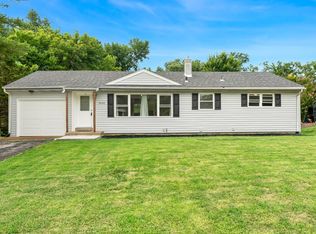 5468 Ringer Rd, Saint Louis, MO 63129