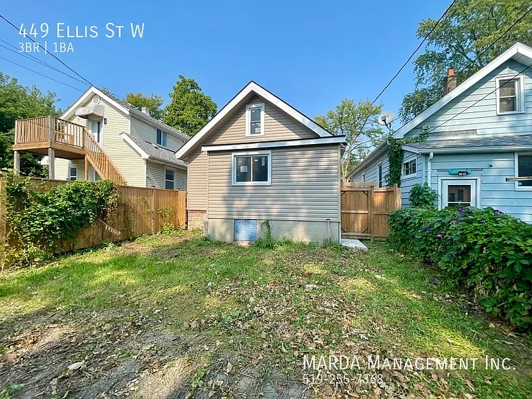 449 Ellis St W — Photo 23