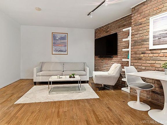 3rd image of 49 E 12th St APT 5D