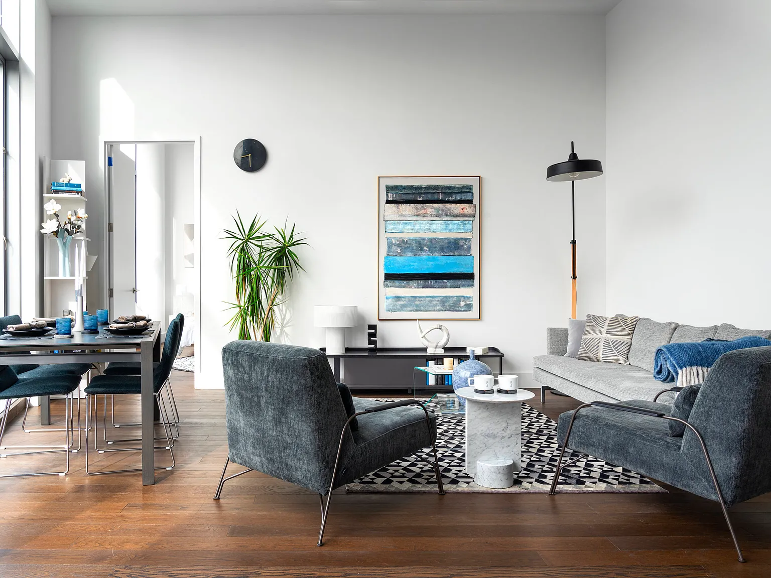 222 East 44th Street — Photo 3