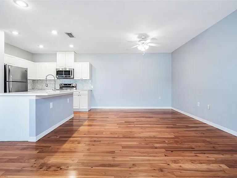 404 S Willow Ave #B — Photo 13