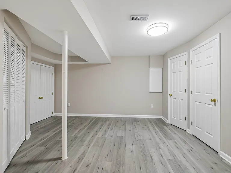 8647 Water Fall Dr — Photo 18