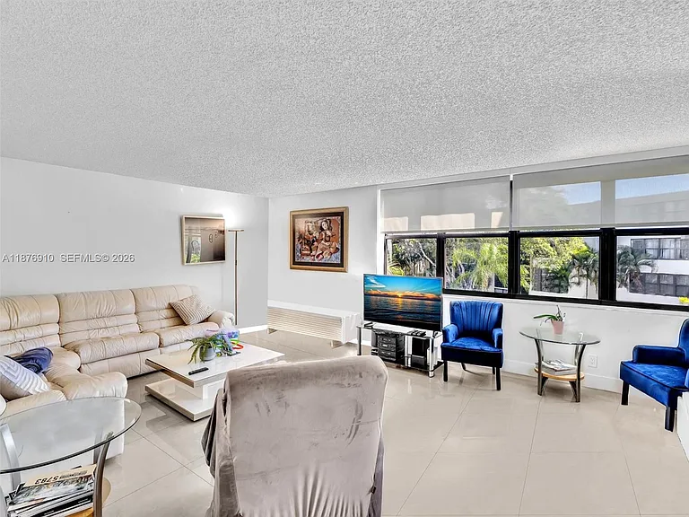 20401 NE 30th Ave #3108 — Photo 10