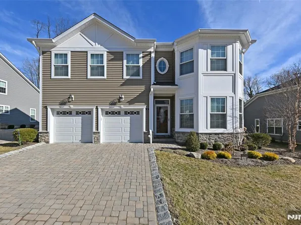 22 Arden Pl, Hillsdale, NJ 07642